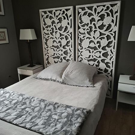 Chambre Et Jardin Bayona Exterior foto